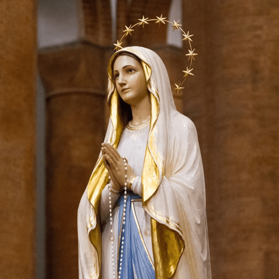 As virtudes de Maria que nos aproximam do caminho de Cristo