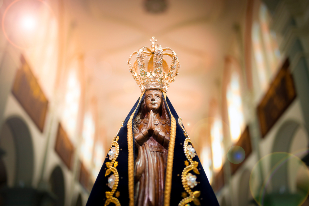 As virtudes de Maria que nos aproximam do caminho de Cristo